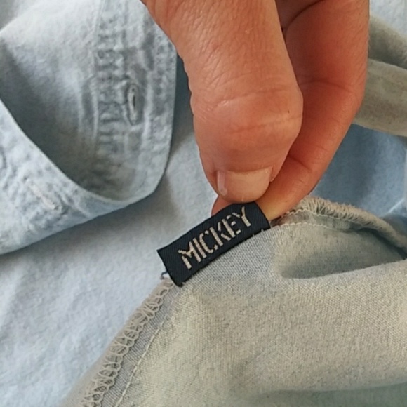 Vintage Mickey Unlimited denim chambray red sz M embroidered‎ button down shirt - Picture 6 of 8